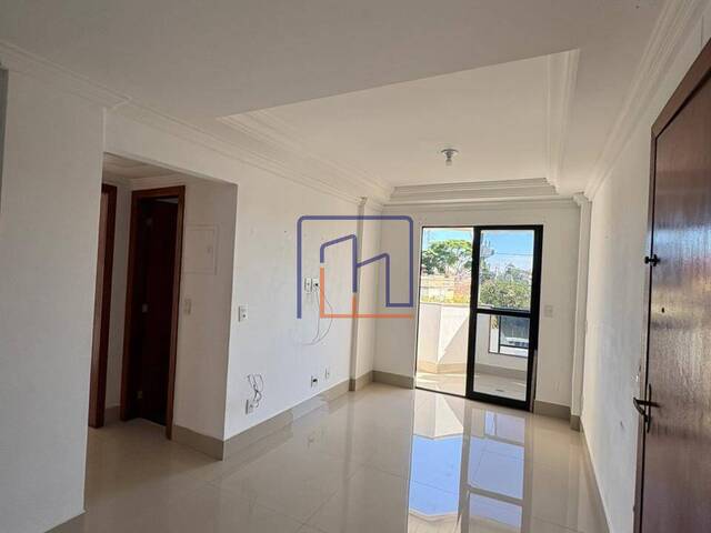 #75 - Apartamento para Venda em Campos dos Goytacazes - RJ