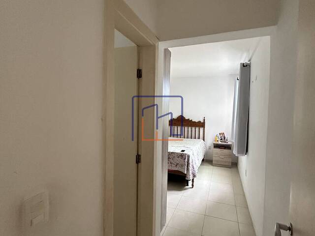 #77 - Apartamento para Venda em Campos dos Goytacazes - RJ